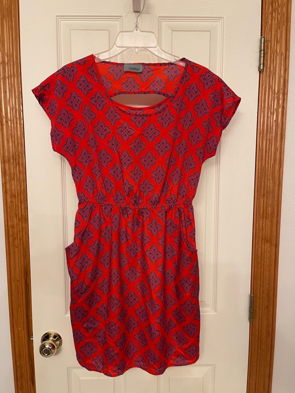 Retro Red Navy Mini Dress with Cutout Medium Medallion